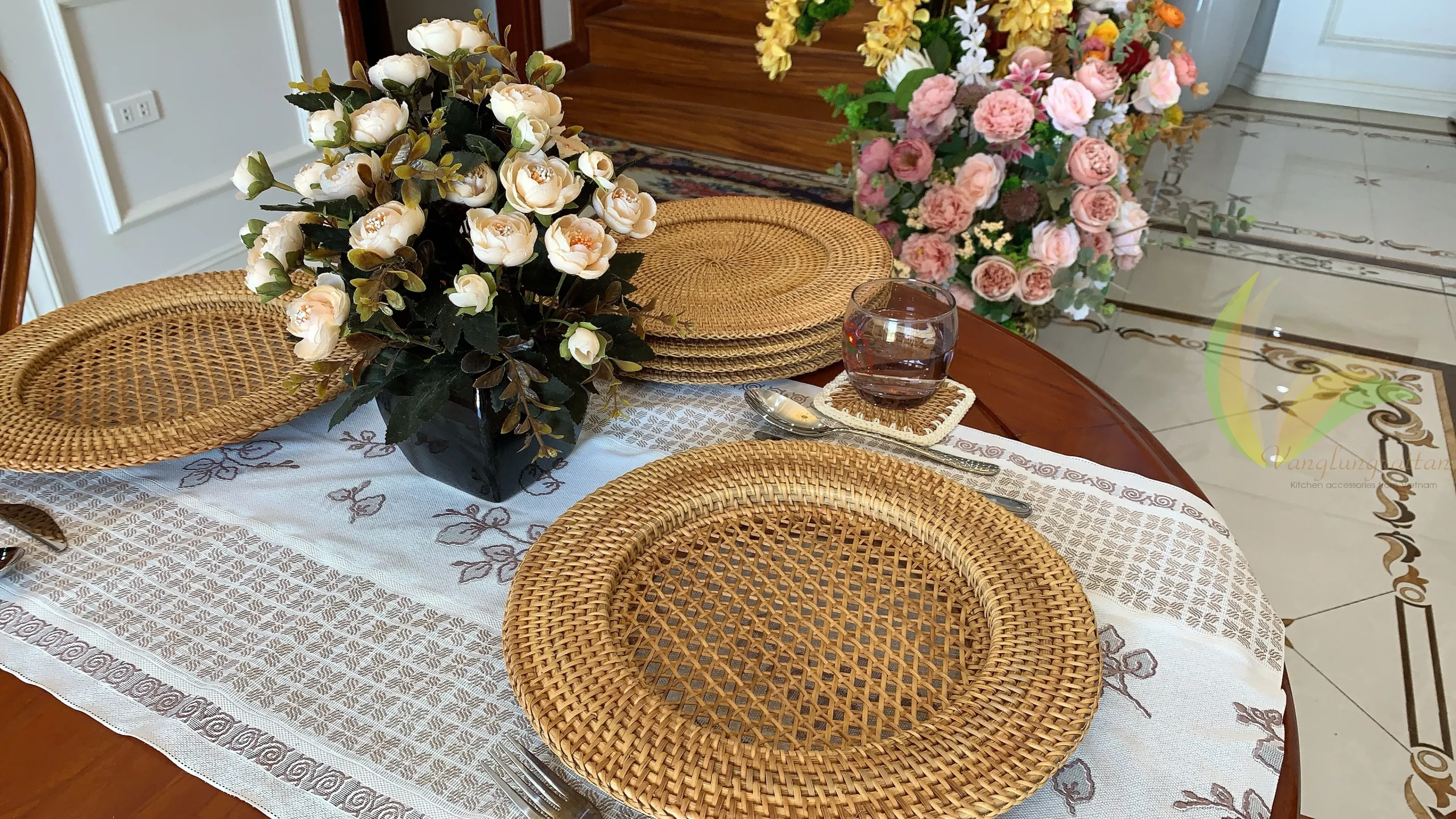 Elevate your dining experience with this straw rattan charger plate from Vietnam luxury event